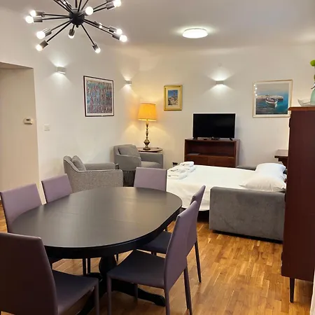 Mina Apartamento Split